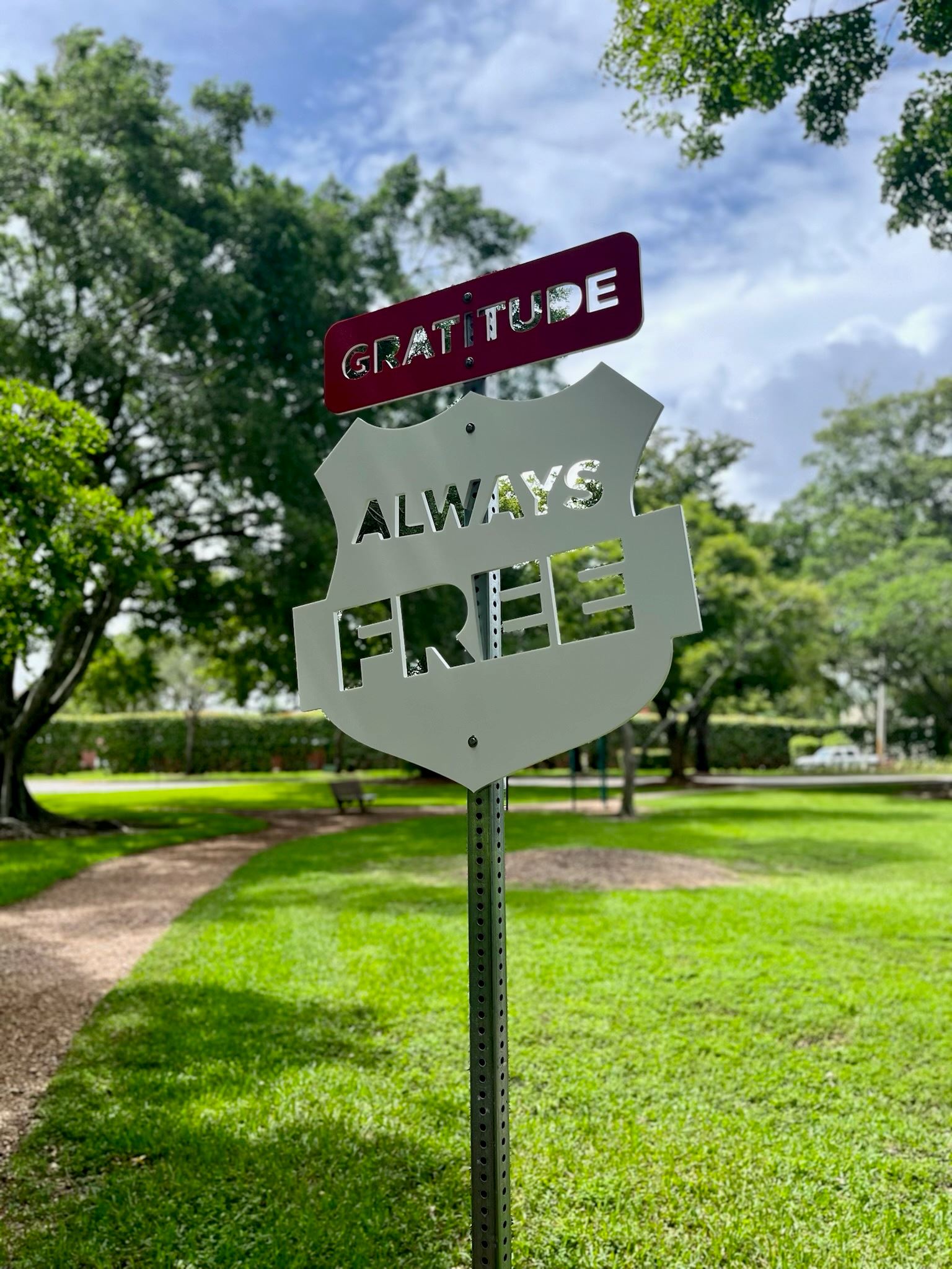Gratitude Always Free sign